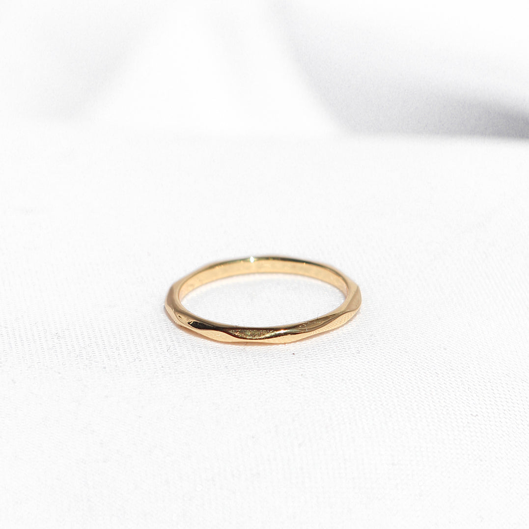Ring HAMMERED